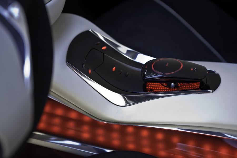  Nissan Ellure Concept 2010 года  (фото 23 из 52)